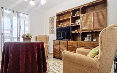 Living room of Flat for sale in  Granada Capital  with Heating and Balcony