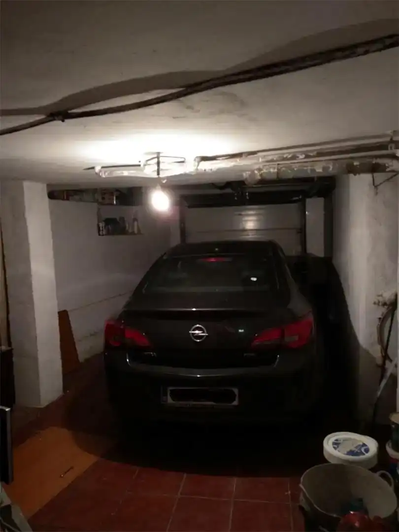 Parking de Casa adosada en venta en Dueñas con Parquet, Amueblado y Horno