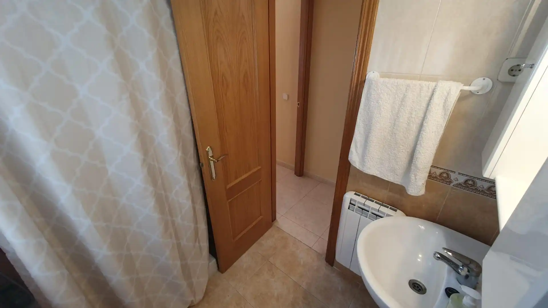 Bathroom of Flat for sale in Almorox  with Heating, Terrace and Storage room