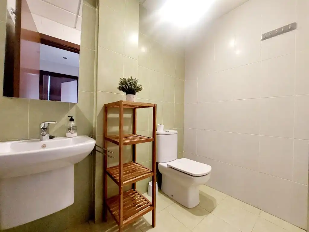 Bathroom of Apartments for sale in Badajoz