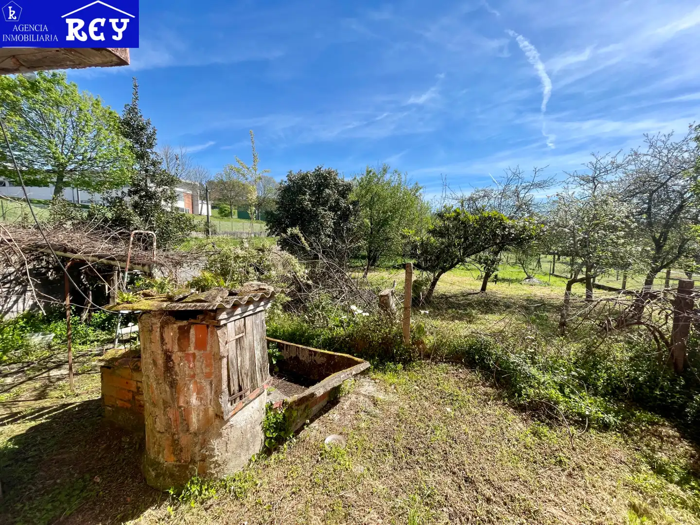 Casa o chalet en venta en Santiago de Compostela  con Calefacción, Jardín privado y Trastero