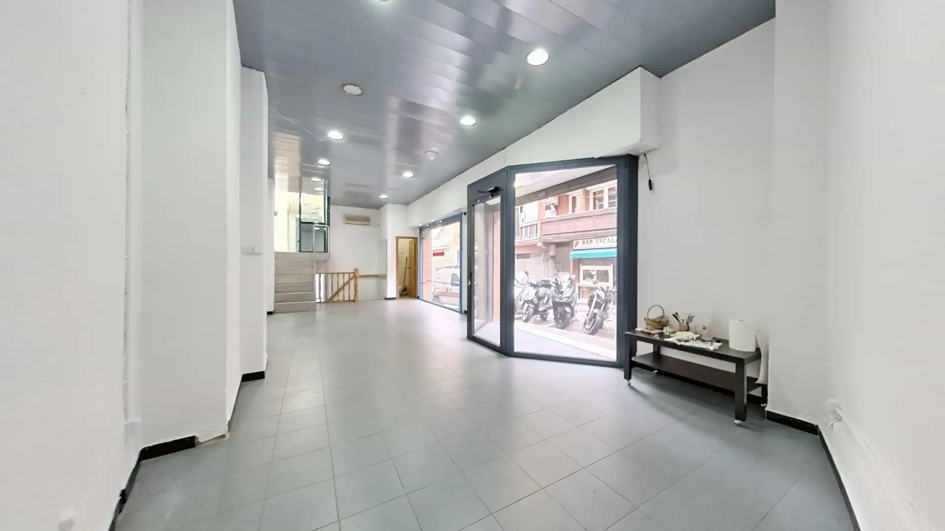 Local comercial en venta en Calle Juan Valentín Escalas, imagen 13