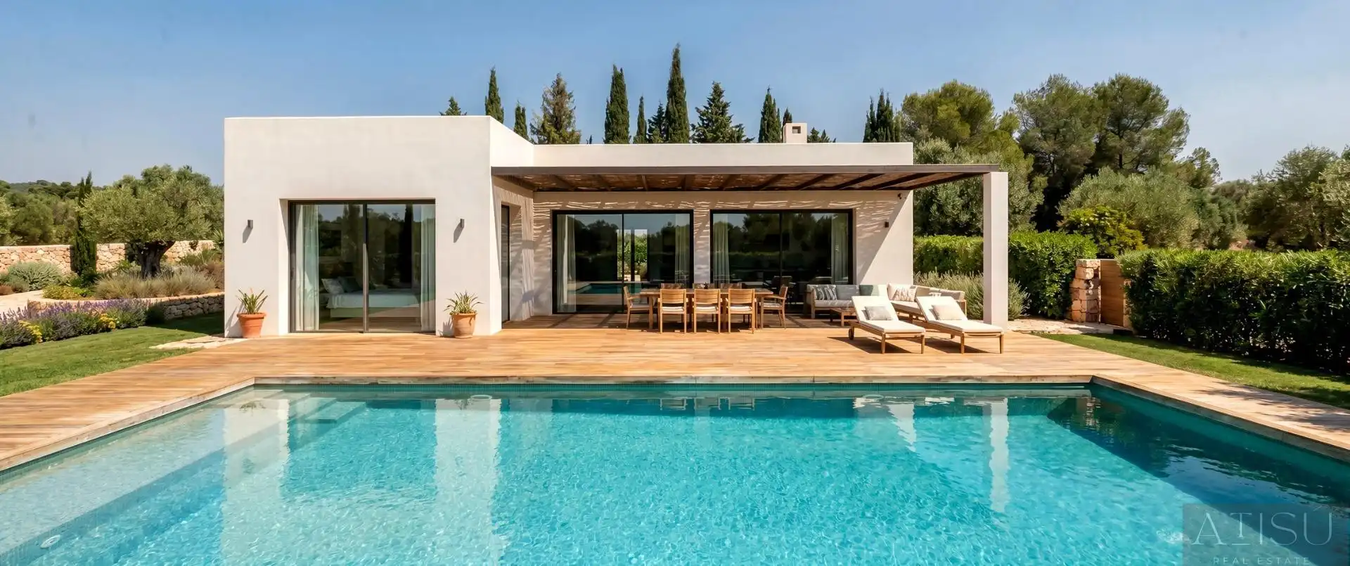 Chalet con piscina en venta en El Pinós / Pinoso