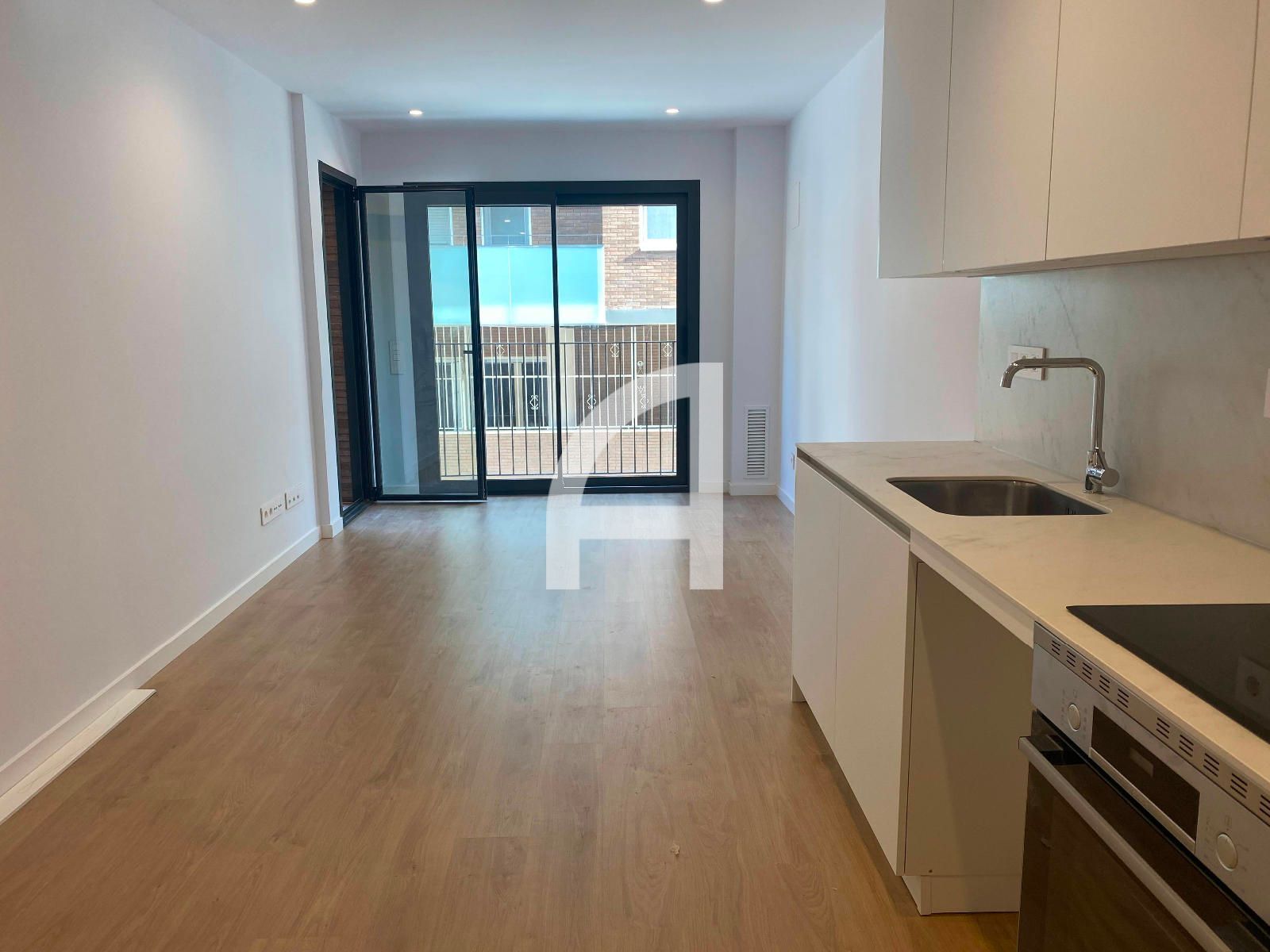 Cuina de Pis de lloguer en Terrassa amb Aire condicionat, Calefacció i Parquet