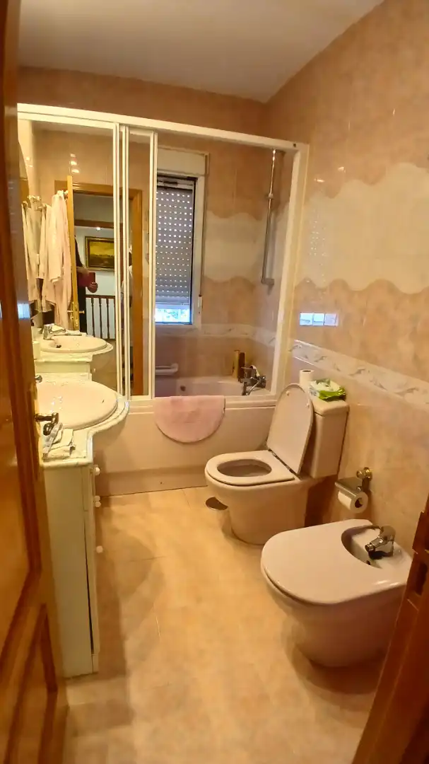 Bany de Casa o xalet en venda en Colmenarejo amb Aire condicionat, Calefacció i Jardí privat
