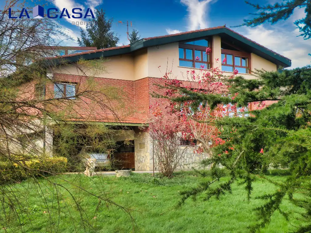 Vista exterior de Casa o chalet en venta en Urkabustaiz