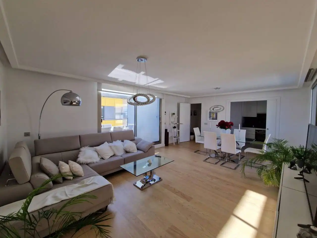 Sala de estar de Piso de alquiler en Madrid con Aire acondicionado, Calefacción y Parquet