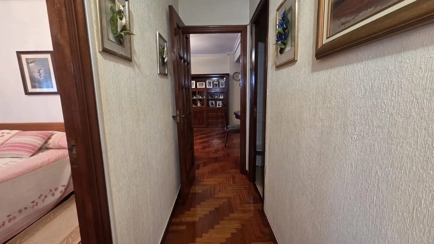 Flat for sale in Vigo   with Furnished