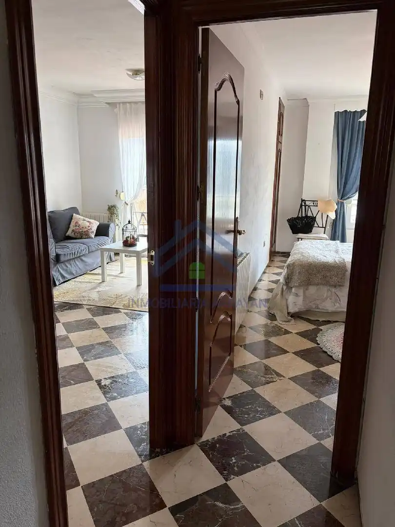 Wohnung zum Verkauf in Cenes de la Vega mit Klimaanlage, Heizung und Terrasse