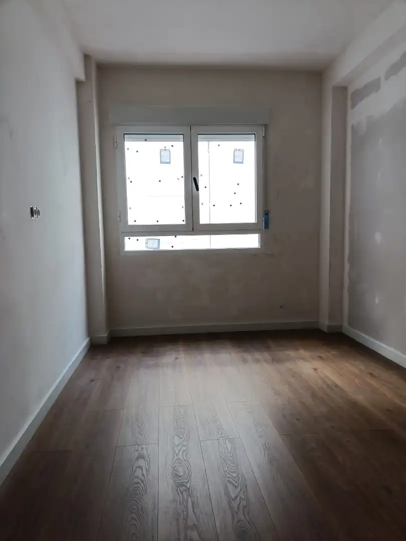Habitación de Piso en venta en Valencia con Aire acondicionado, Parquet y Balcón