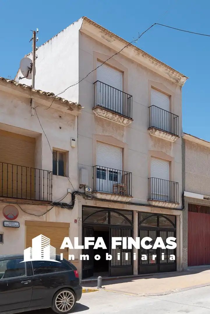 Exterior view of Houses for sale in Las Mesas    with Private garden, Terrace and Balcony