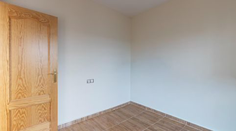 Foto 5 de Piso en venta en Avenida de Andalucia, 1a, Güevéjar, Granada