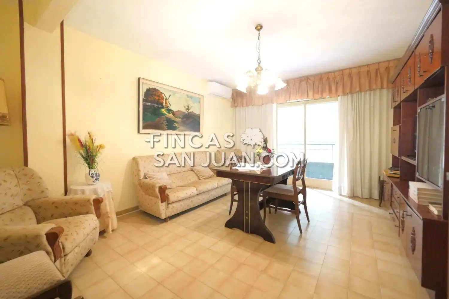 Sala de estar de Piso en venta en San Vicente del Raspeig / Sant Vicent del Raspeig con Balcón