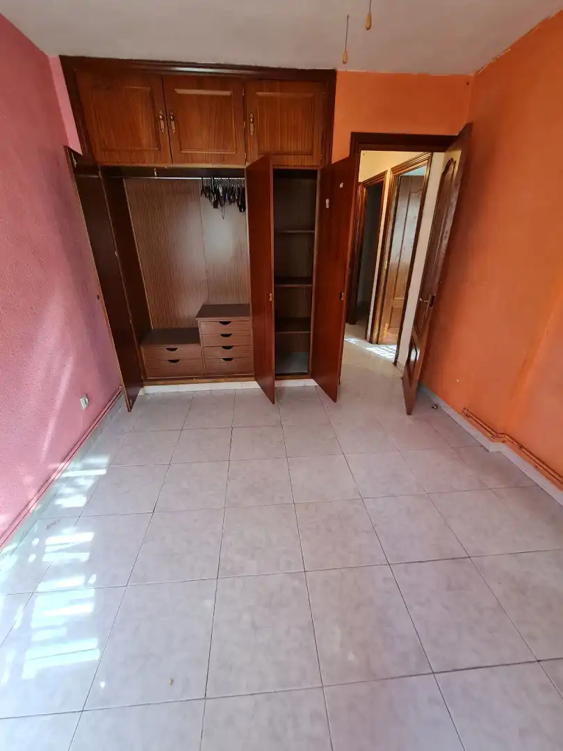 Schlafzimmer von Wohnung zum Verkauf in Fuenlabrada mit Klimaanlage und Heizung