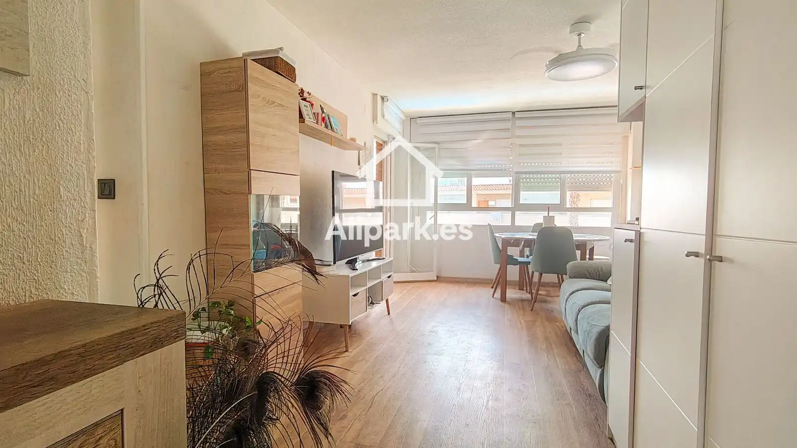 Außenansicht von Wohnung zum Verkauf in El Campello mit Terrasse, Schwimmbad und Gemeinschaftspool