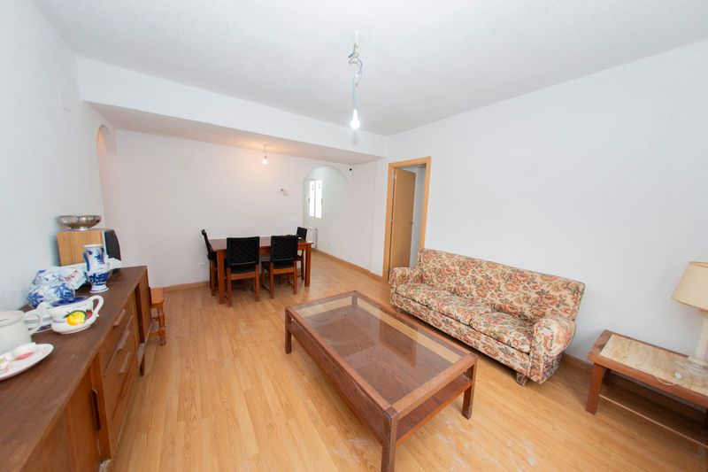 Living room of Flat for sale in  Madrid Capital  with Heating