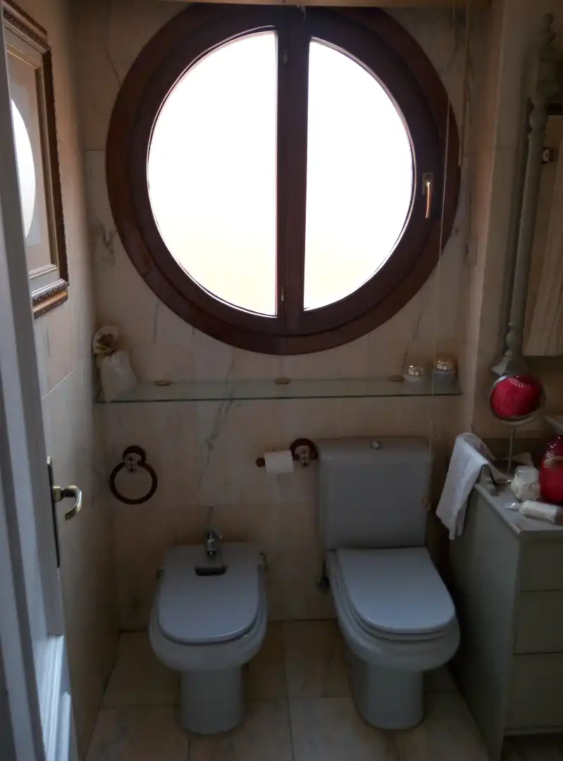 Baño de Piso de alquiler en Zaragoza con Aire acondicionado, Calefacción y Horno