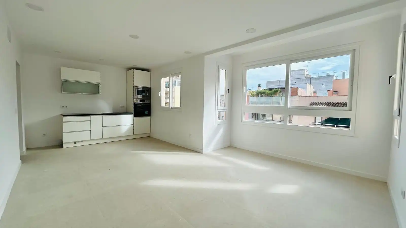 Sala d'estar de Pis en venda en  Palma de Mallorca amb Aire condicionat i Balcó