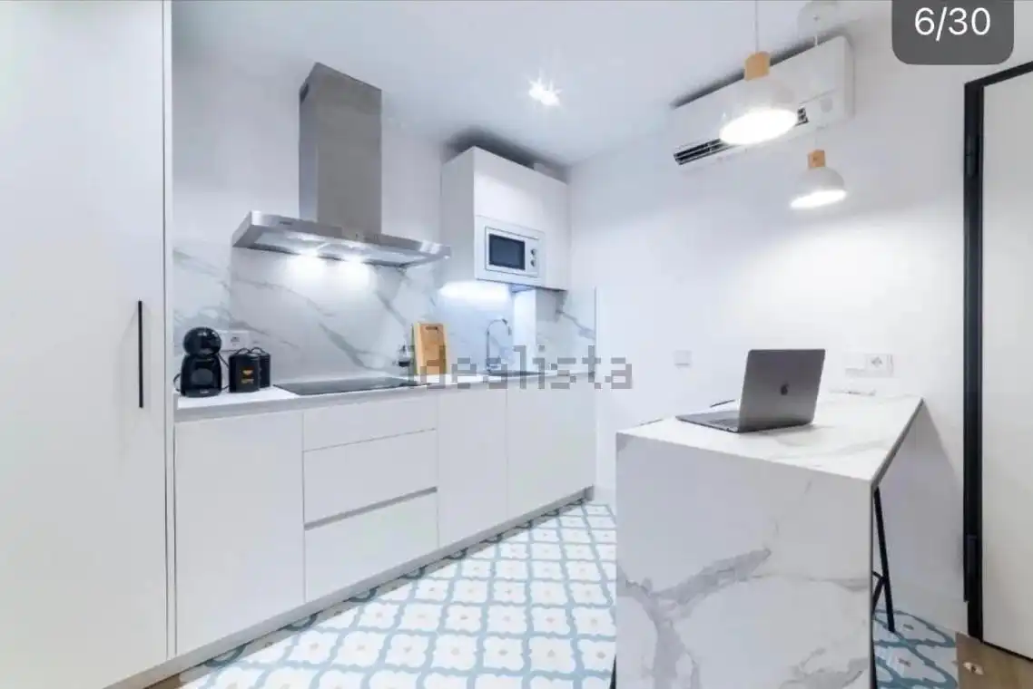 Cuina de Apartament en venda en Almería