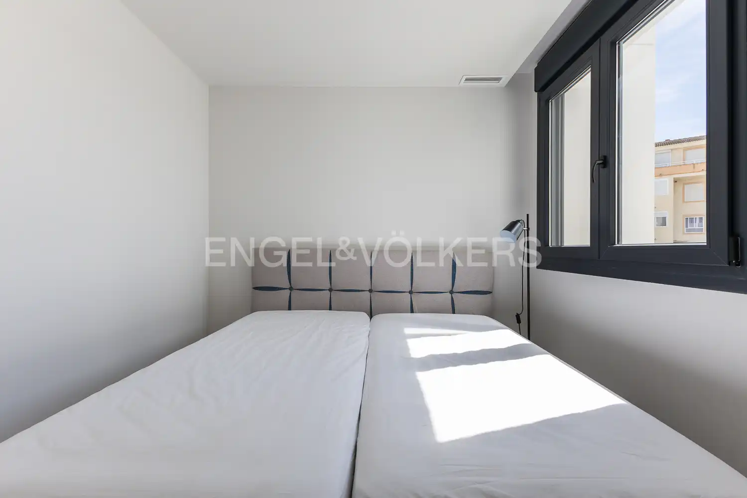 Schlafzimmer von Wohnung zur Miete in Dénia mit Klimaanlage, Heizung und Privatgarten