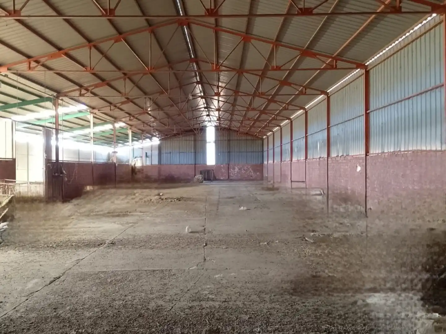 Fabrikhallen zum Verkauf in Sancti-Spíritus (Badajoz)