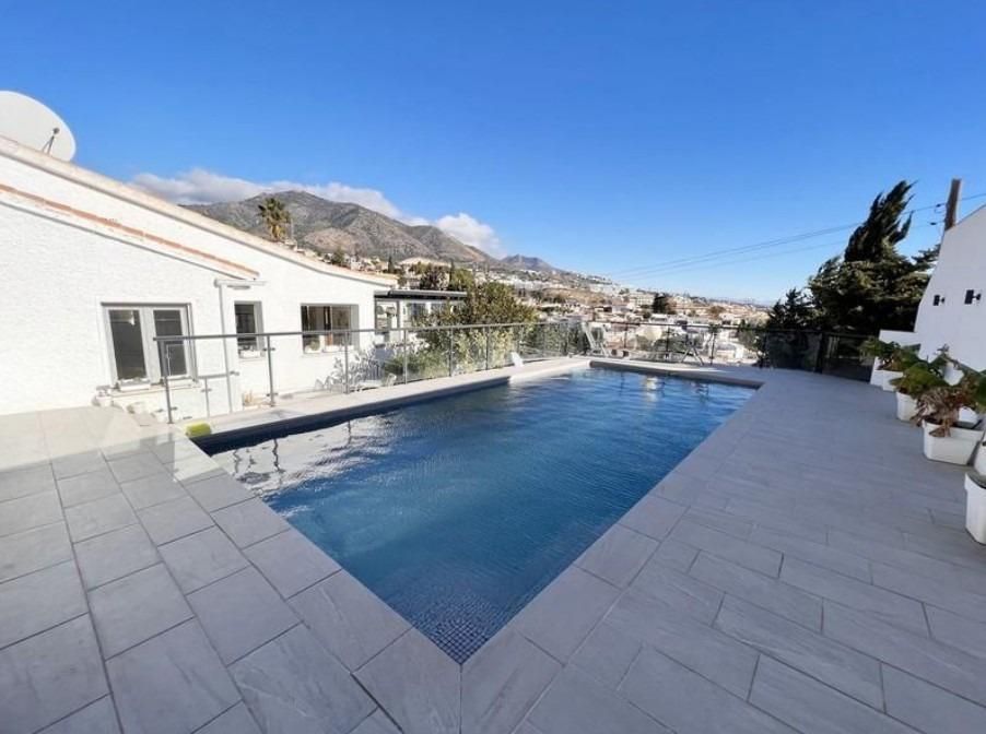 Piscina de Casa o chalet de alquiler en Fuengirola con Aire acondicionado, Calefacción y Jardín privado