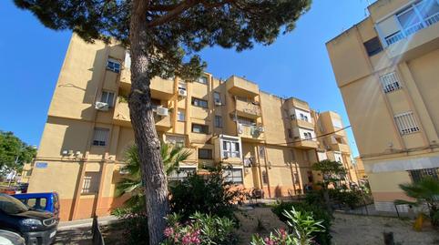 Photo 2 of Flat for sale in Bonanza - Avda de Huelva - Barrio Andalucia, Cádiz