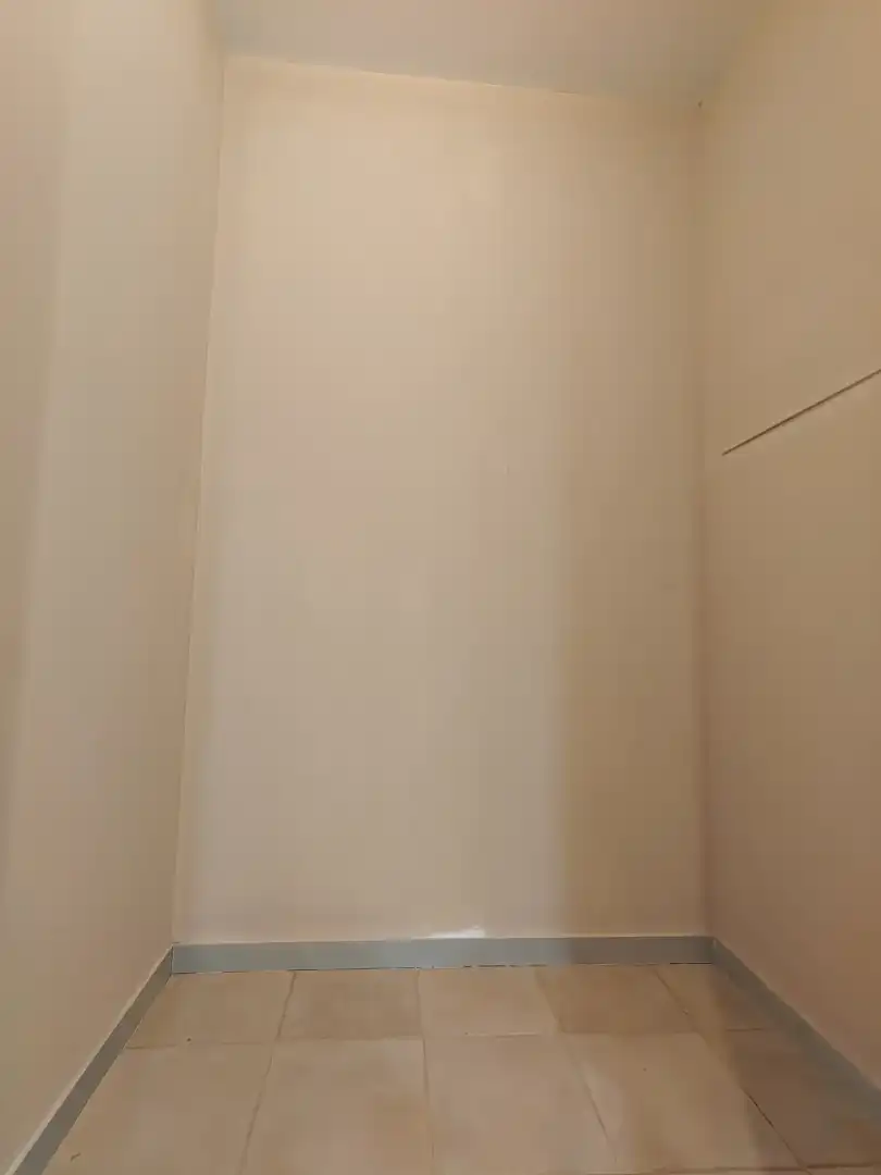Dormitori de Apartament en venda en Terrassa amb Aire condicionat