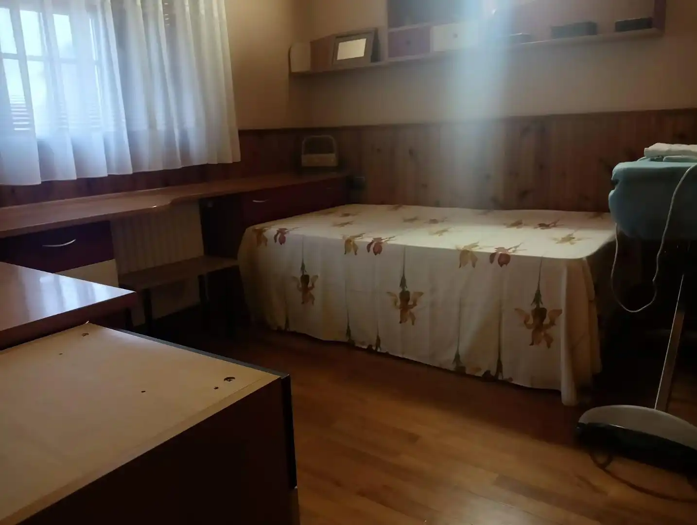 Dormitori de Casa adosada en venda en Riba-roja de Túria amb Terrassa, Traster i Piscina