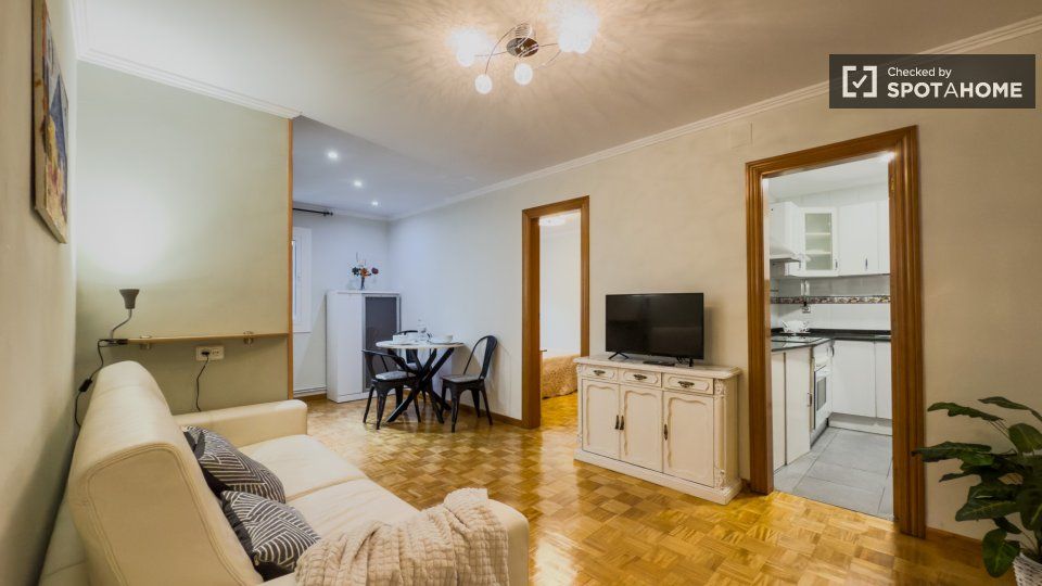 Sala d'estar de Pis de lloguer en Cornellà de Llobregat amb Aire condicionat, Calefacció i Moblat
