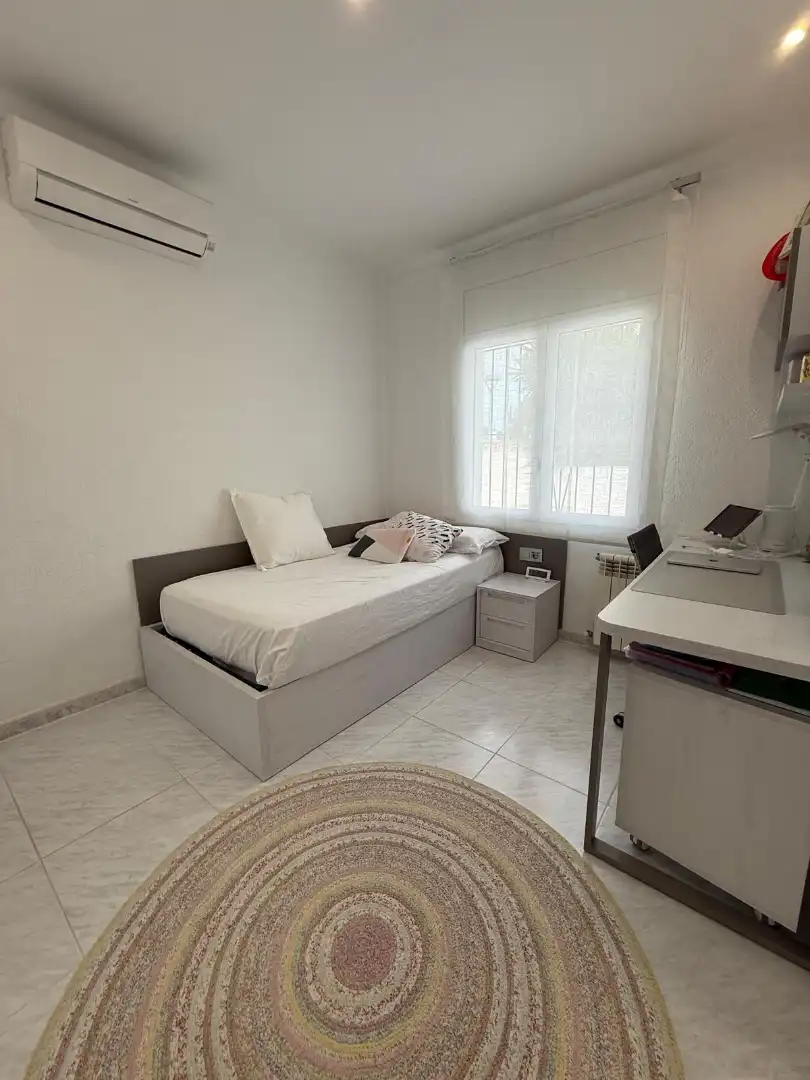 Habitación de Casa o chalet en venta en L'Escala con Aire acondicionado, Calefacción y Jardín privado