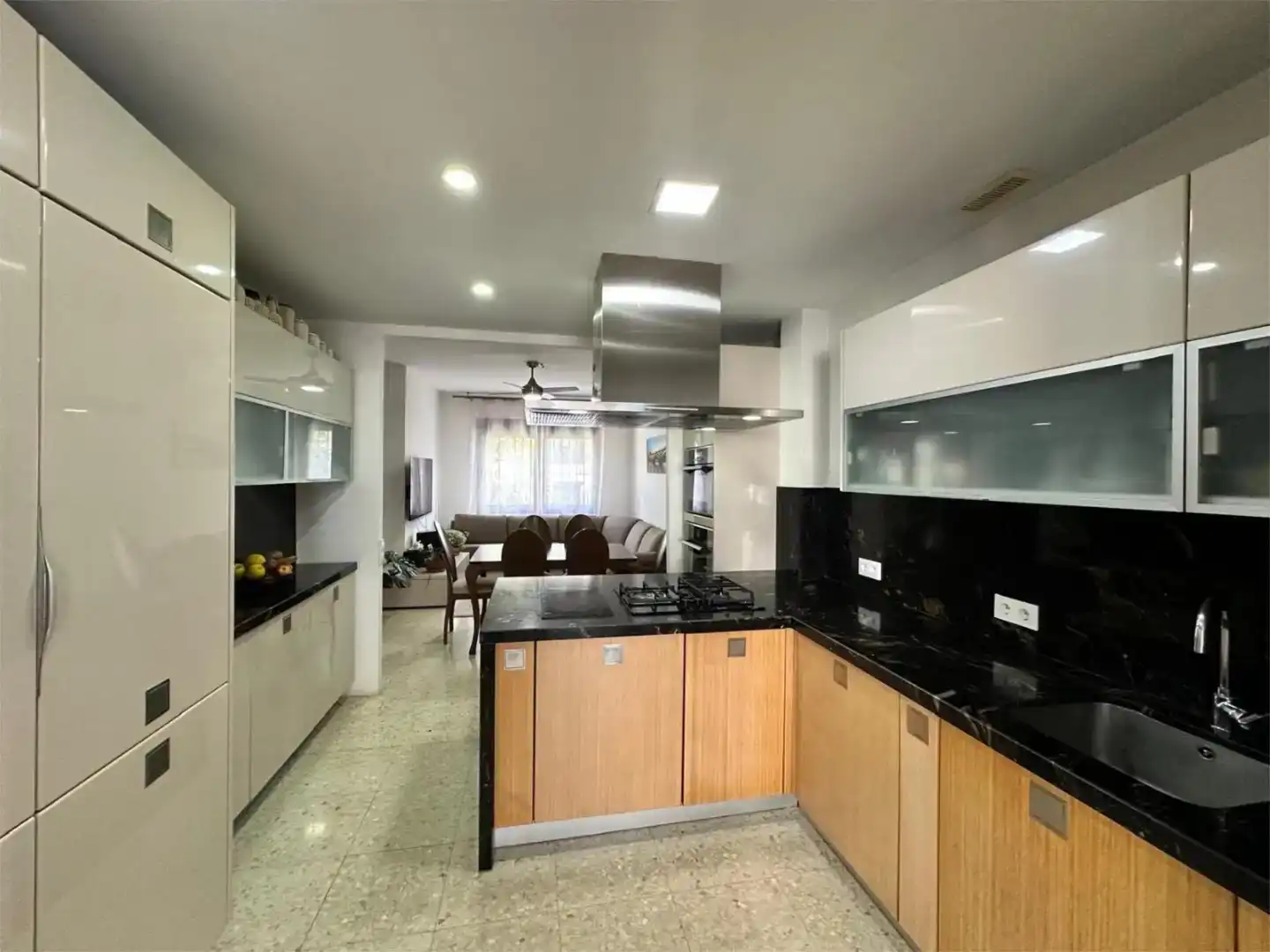 Cocina de Piso en venta en Tomares con Aire acondicionado, Piscina y Balcón