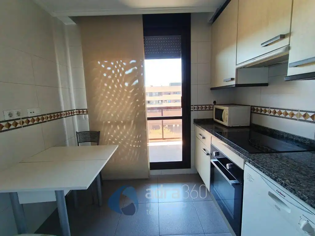 Kitchen of Flat for rent in  Logroño  with Air Conditioner, Heating and Storage room