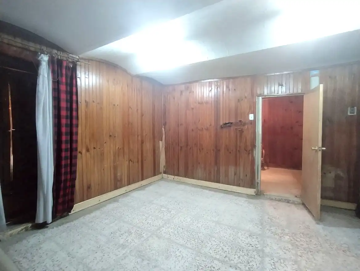 Einfamilien-Reihenhaus zum Verkauf in Trujillo mit Terrasse und Balkon