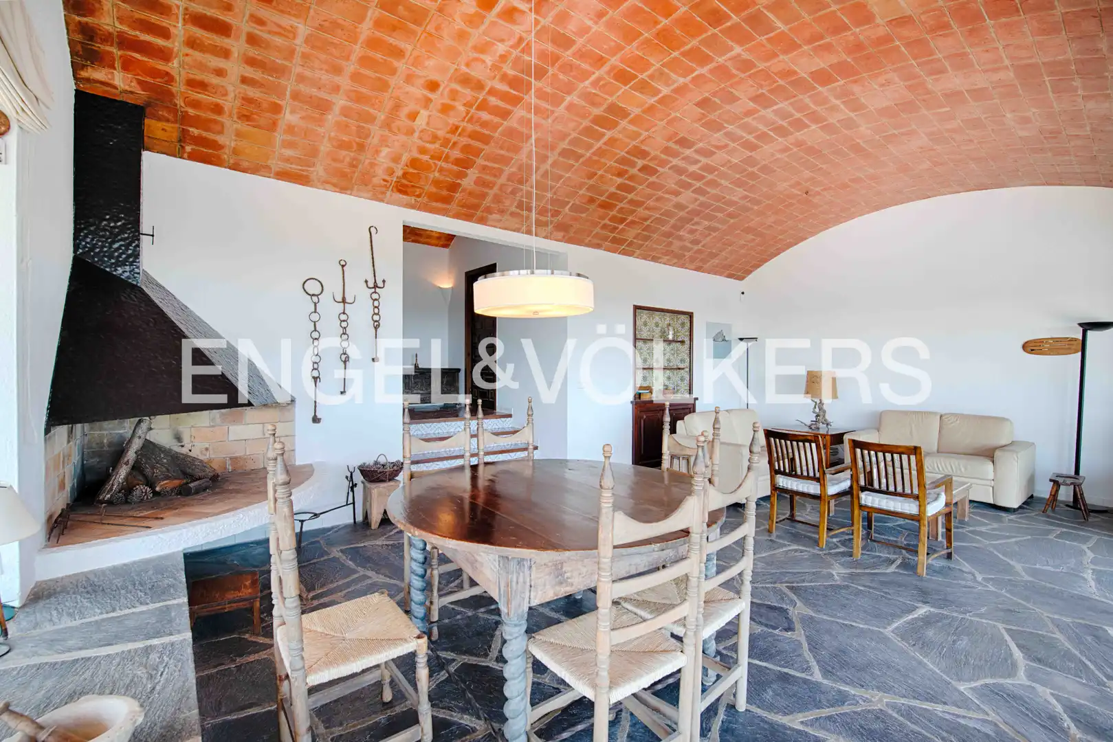 Menjador de Casa o xalet en venda en Cadaqués amb Jardí privat, Terrassa i Moblat