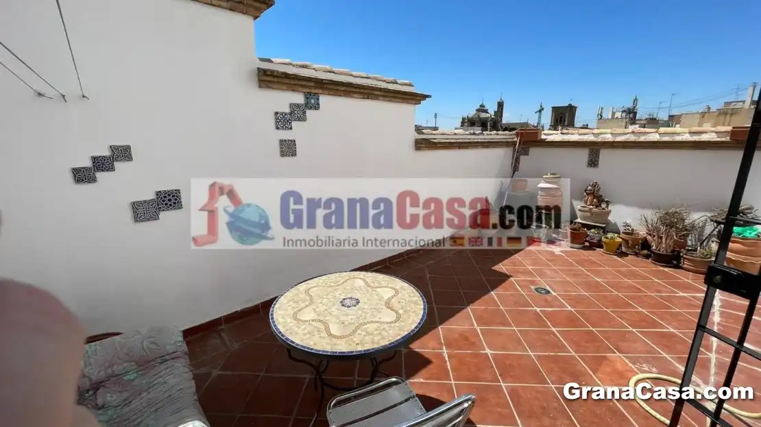 Terrasse von Wohnung zur untervermieten in Granada mit Klimaanlage, Heizung und Möbliert
