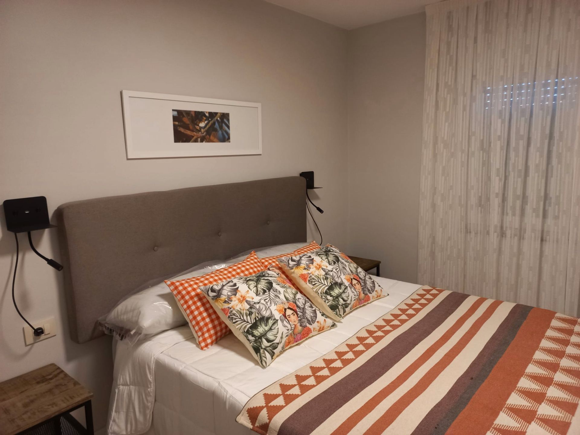 Bedroom of Flat to rent in Santiago de Compostela   with Heating, Terrace and Furnished