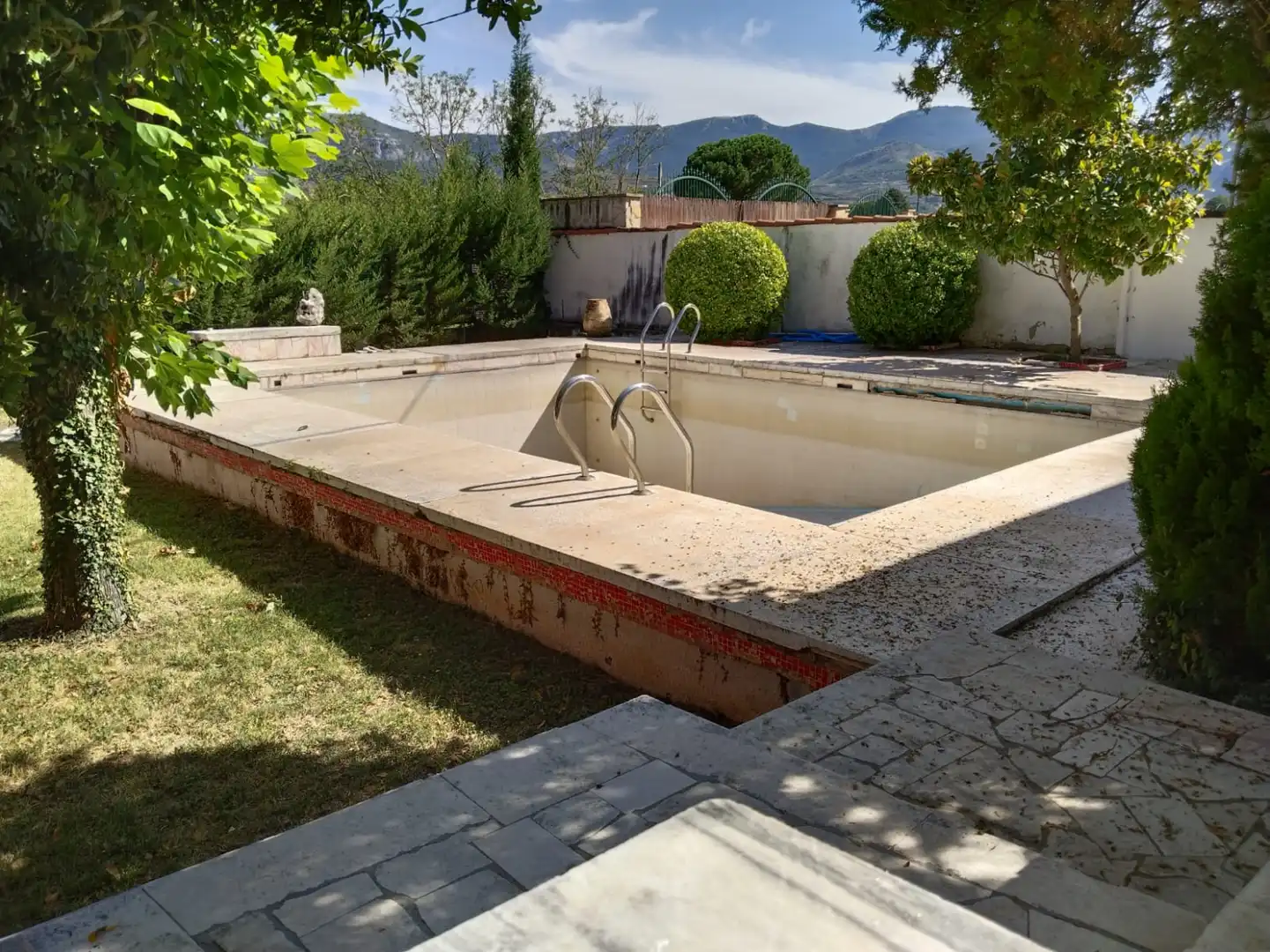 Houses for sale in Nalda
