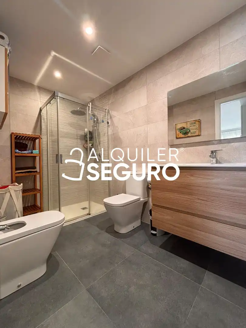 Bathroom of Flat for rent in Rivas-Vaciamadrid  with Air Conditioner, Heating and Terrace