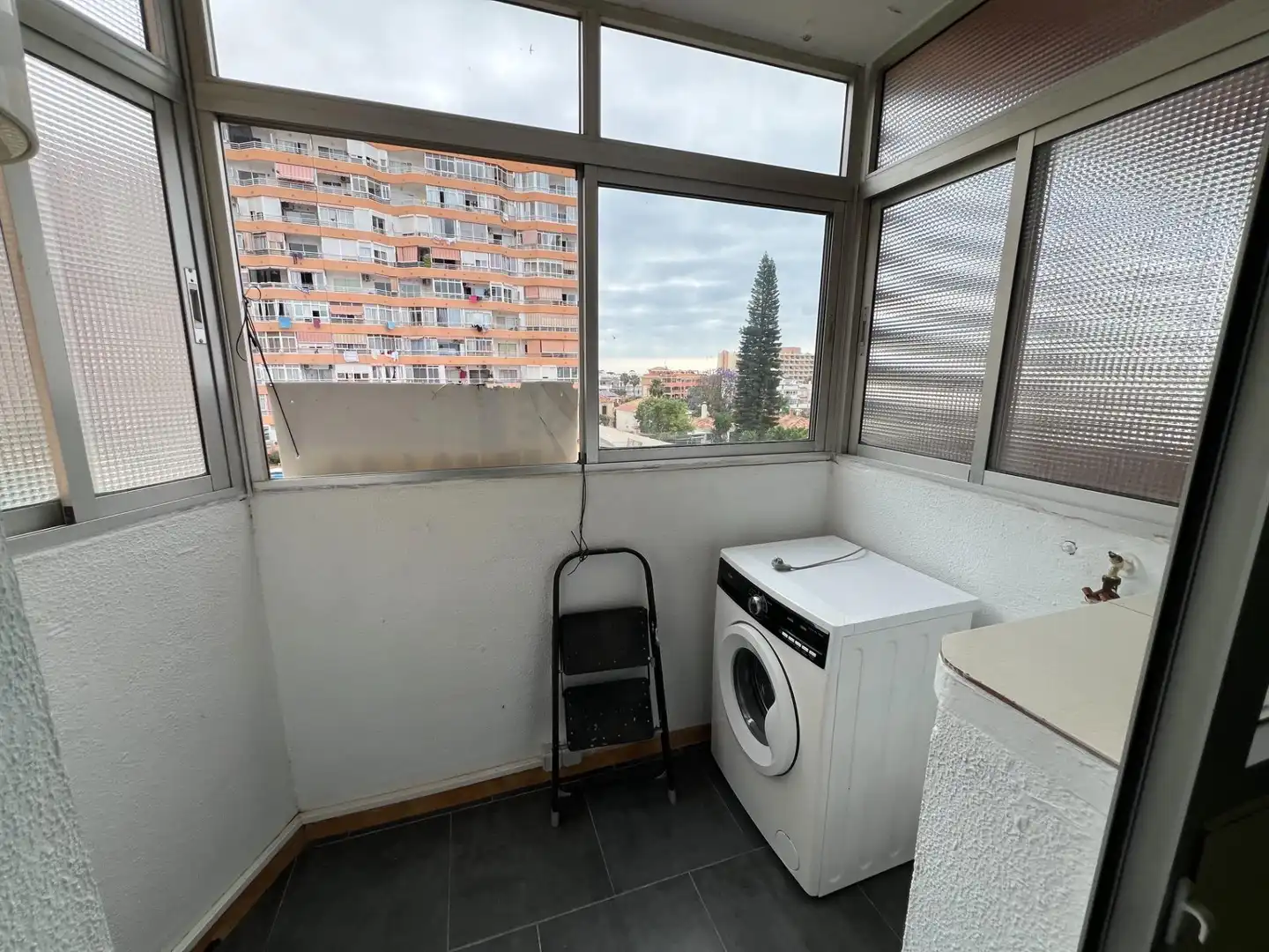 Terrasse von Wohnung zum Verkauf in Torremolinos mit Klimaanlage, Privatgarten und Terrasse