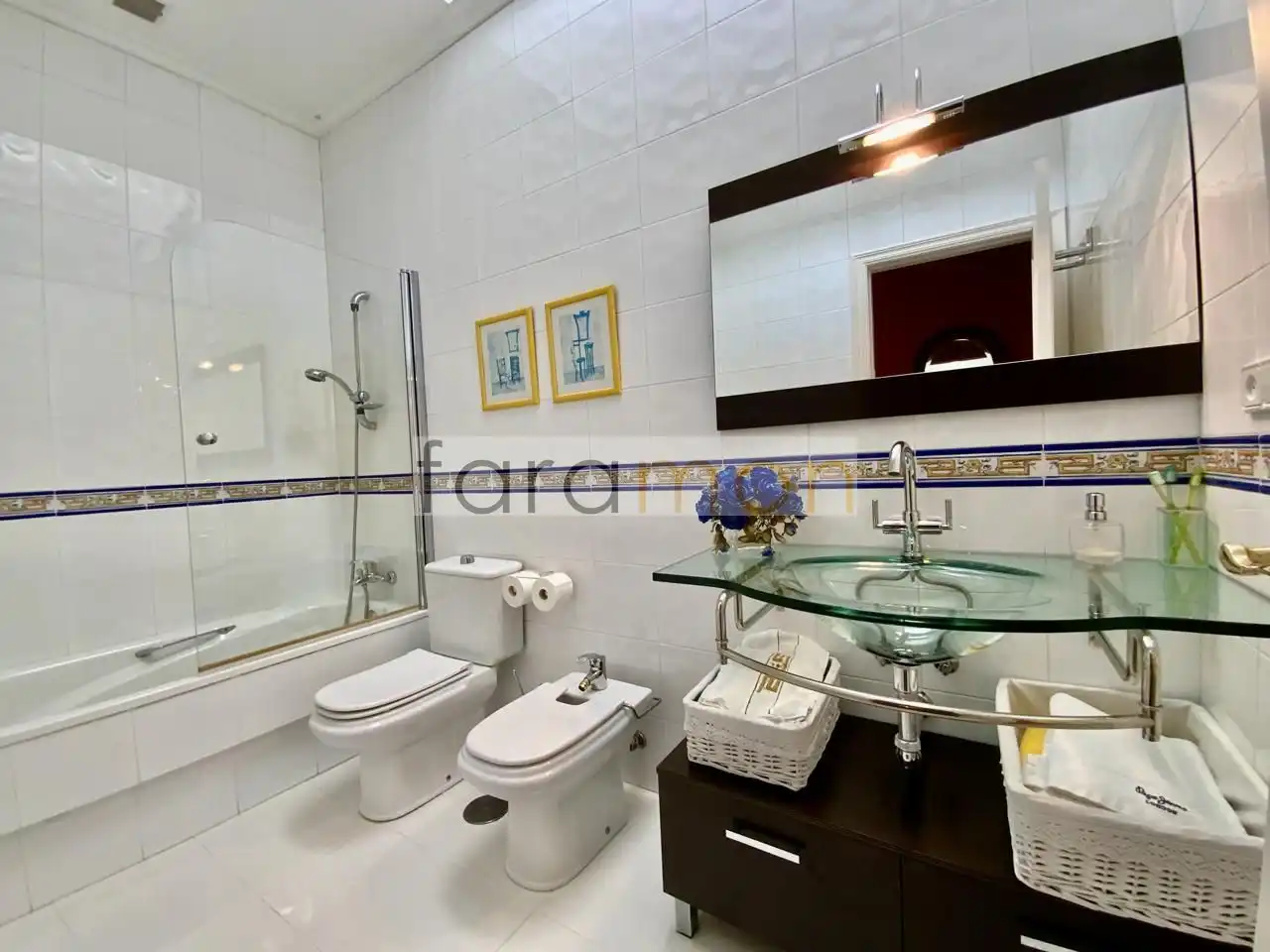 Bathroom of Houses for sale in Vigo   with Heating, Private garden and Terrace