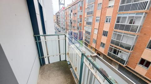 Foto 3 de Piso en venta en Romancero, San Julián - Barriada de Cortes, Burgos