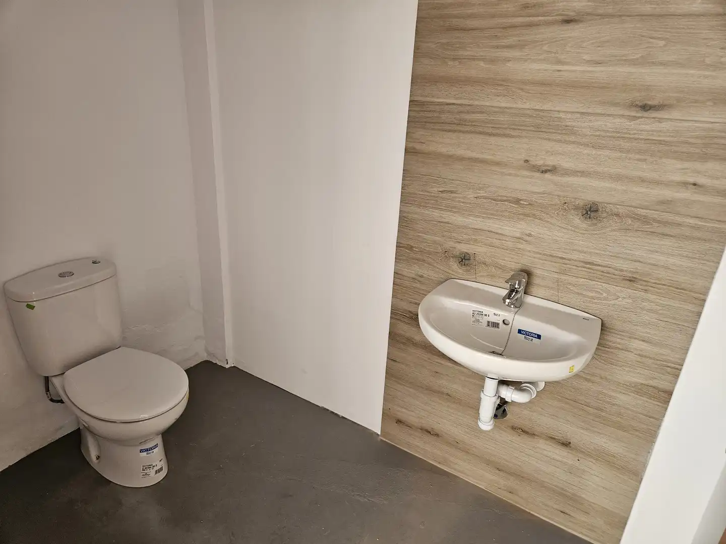 Commercial properties for rent in Calle Virgen del Pilar, 1, Playa Bajadilla - Puertos