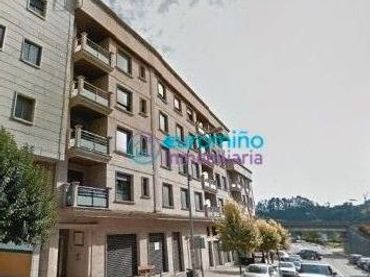Local comercial de lloguer a Rúa do Miño 7
