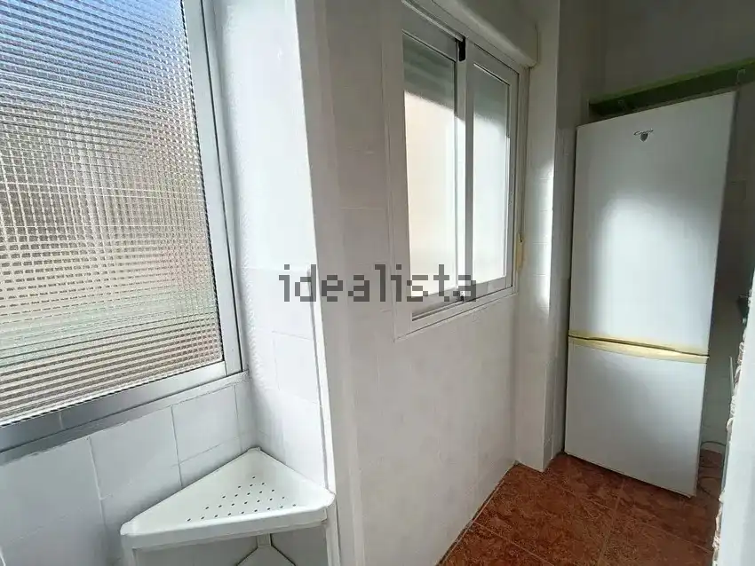 Flat with terrace to rent in Beiro, imagen 9