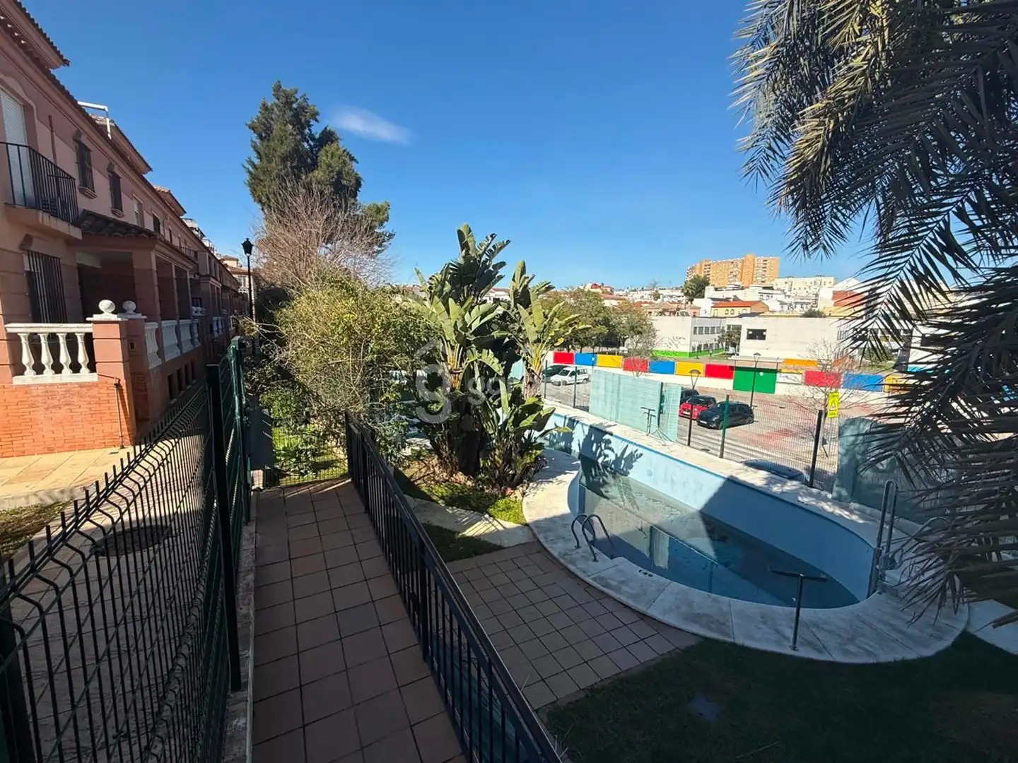 Piscina de Piso en venta en Tomares con Aire acondicionado y Terraza