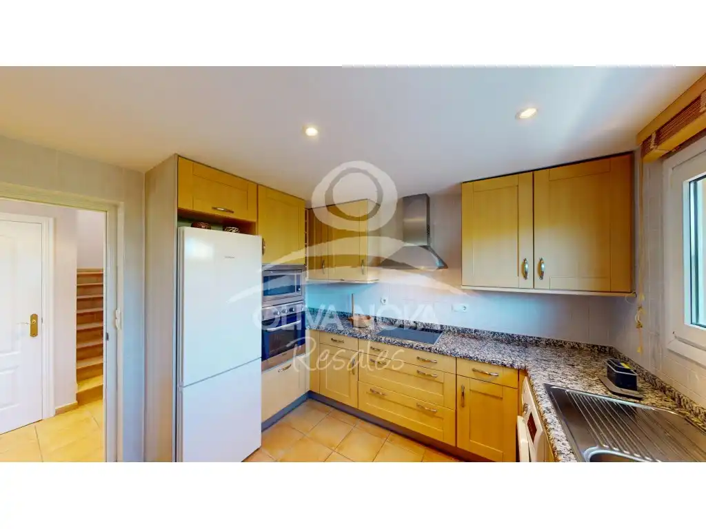 Cocina de Casa o chalet en venta en Oliva con Terraza y Piscina