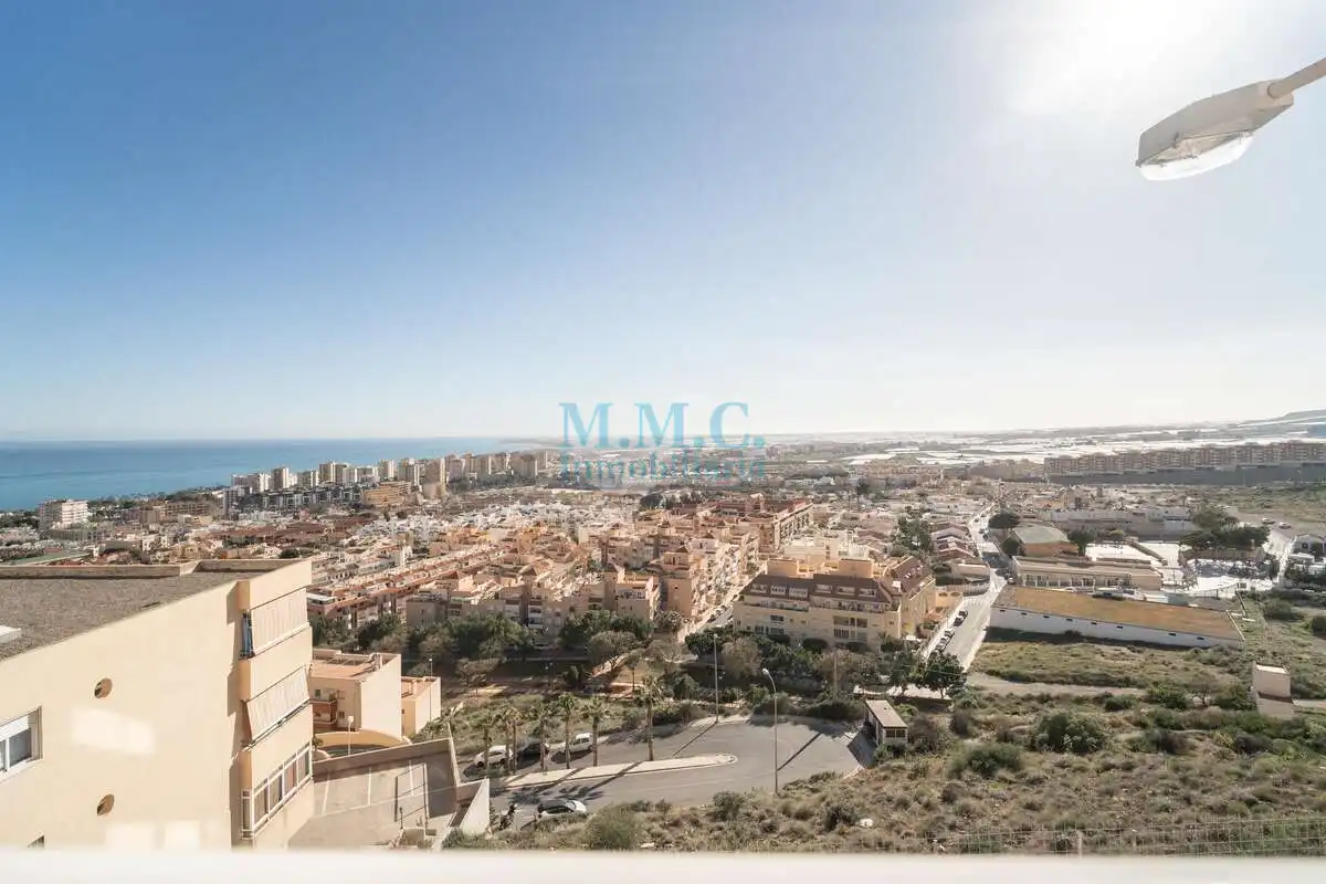 Tríplex amb terrassa en venda a Aguadulce, imagen 44