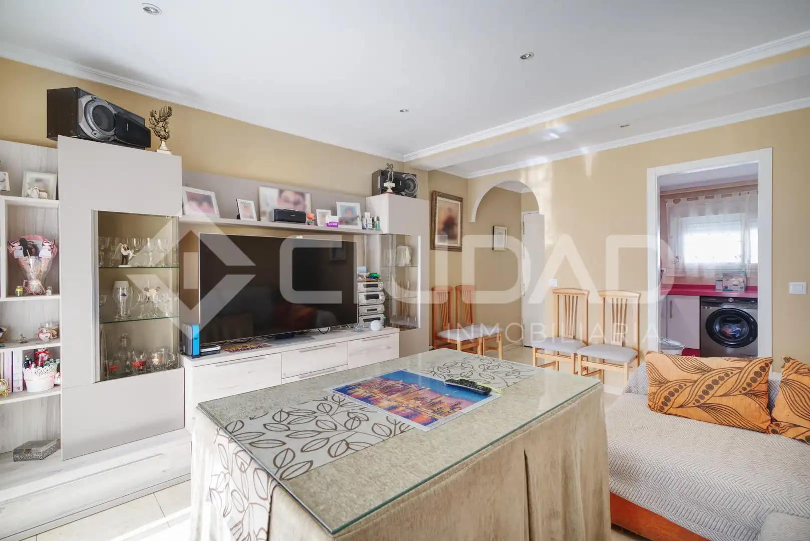 Living room of Flat for sale in San Juan de Aznalfarache  with Air Conditioner, Terrace and Storage room
