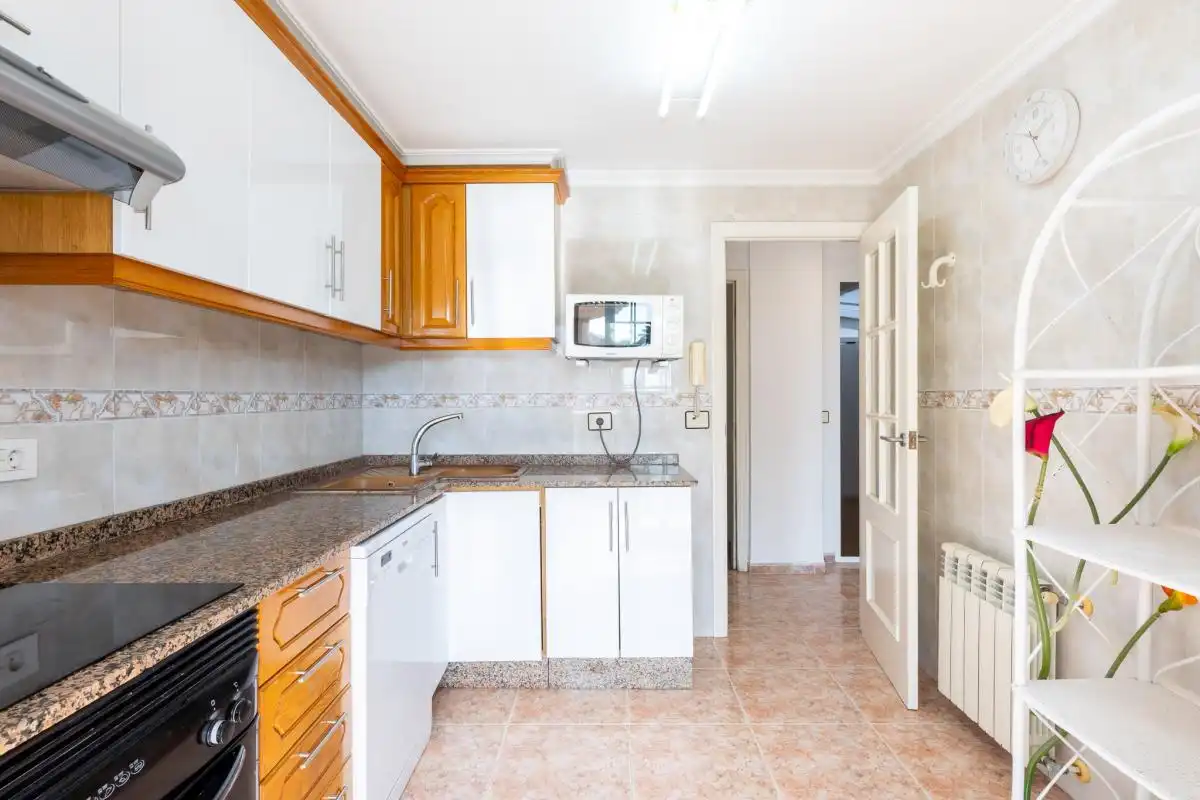Cuina de Casa adosada en venda en Canet d'En Berenguer amb Aire condicionat, Calefacció i Terrassa